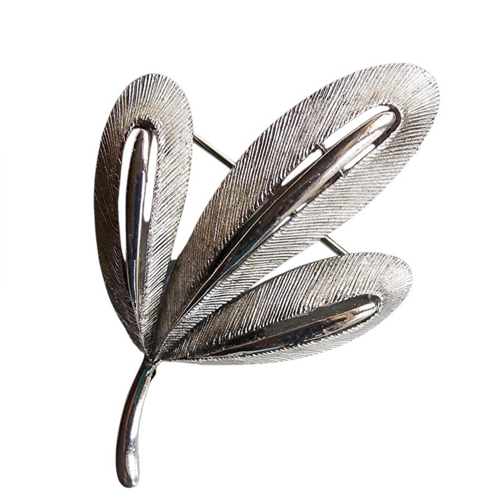 Vintage Silver Tone Leaf Brooch